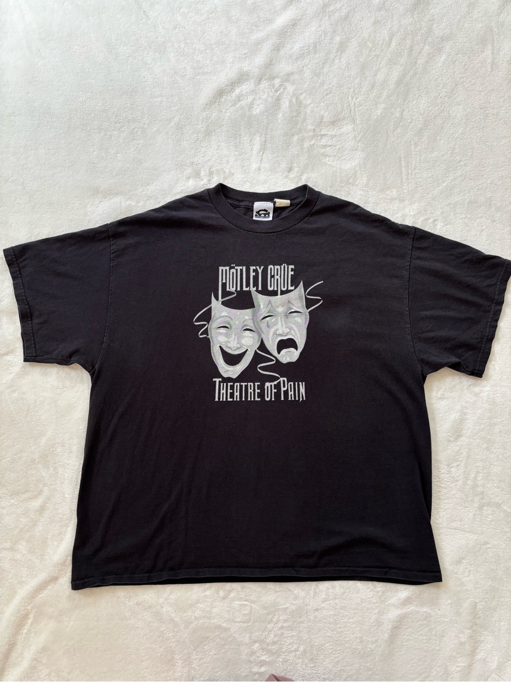 Vintage Vinyl Motley Crue concert t shirt